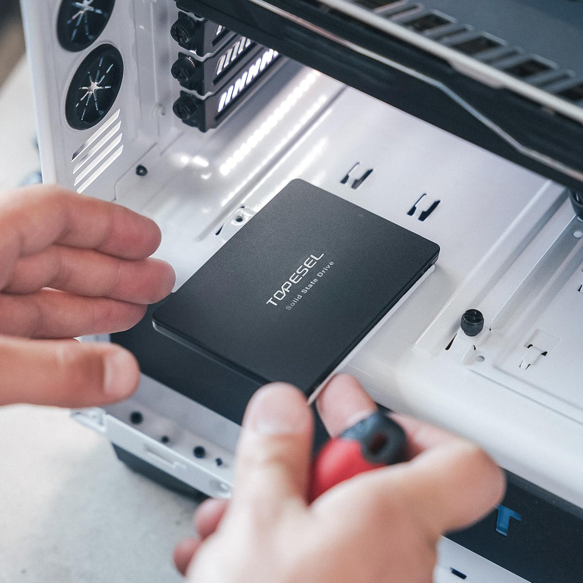 1TB SATA III 2.5" Internal Solid State Drive 3D NAND TLC SSD T626